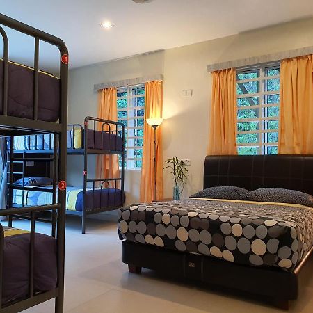 Fathers Guesthouse Bungalow Cameron Highlands Exterior foto