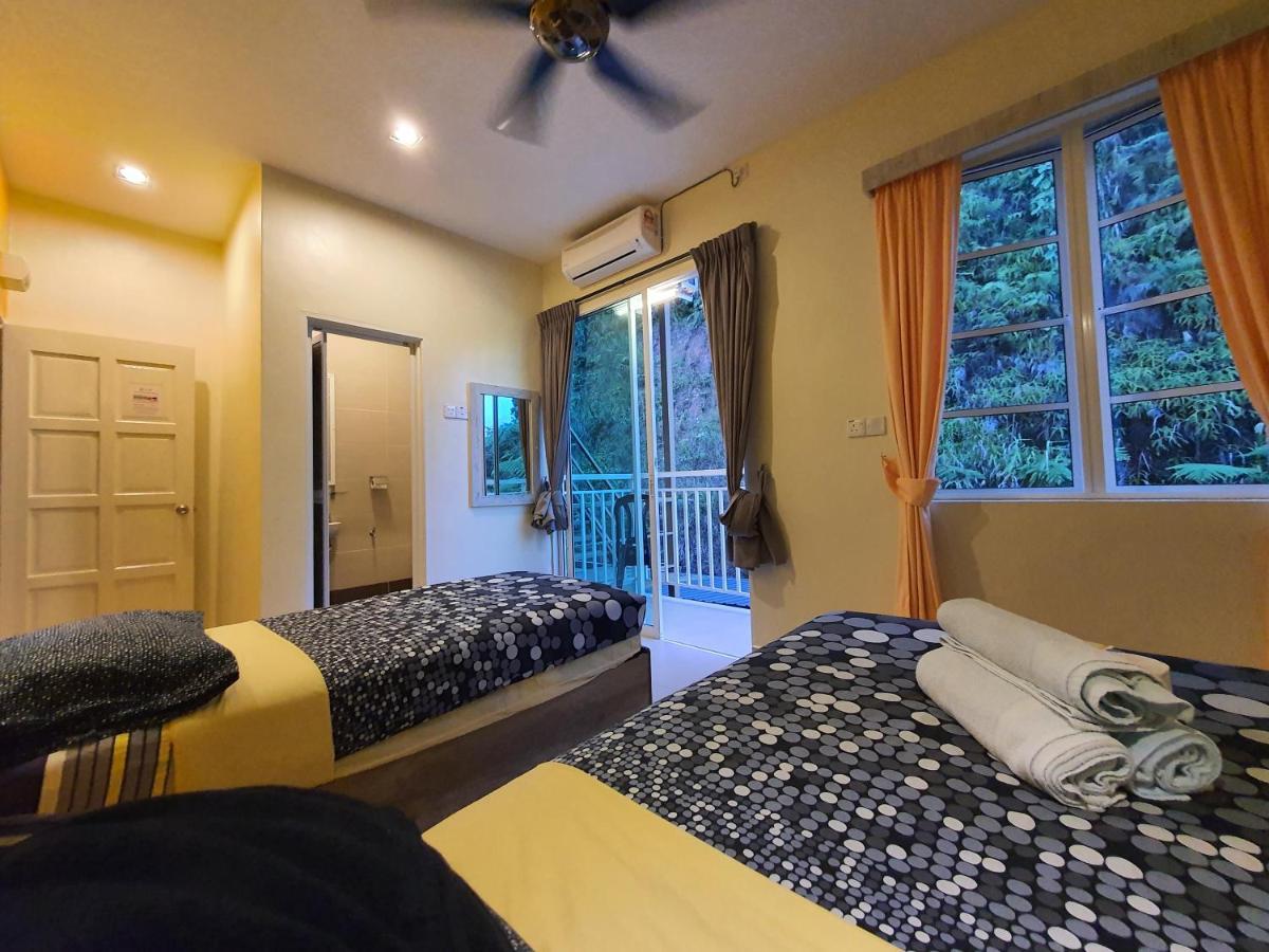 Fathers Guesthouse Bungalow Cameron Highlands Exterior foto