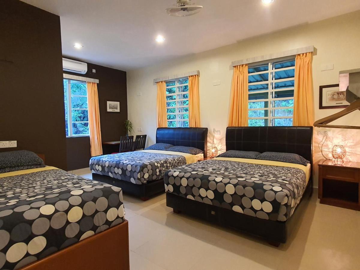 Fathers Guesthouse Bungalow Cameron Highlands Exterior foto